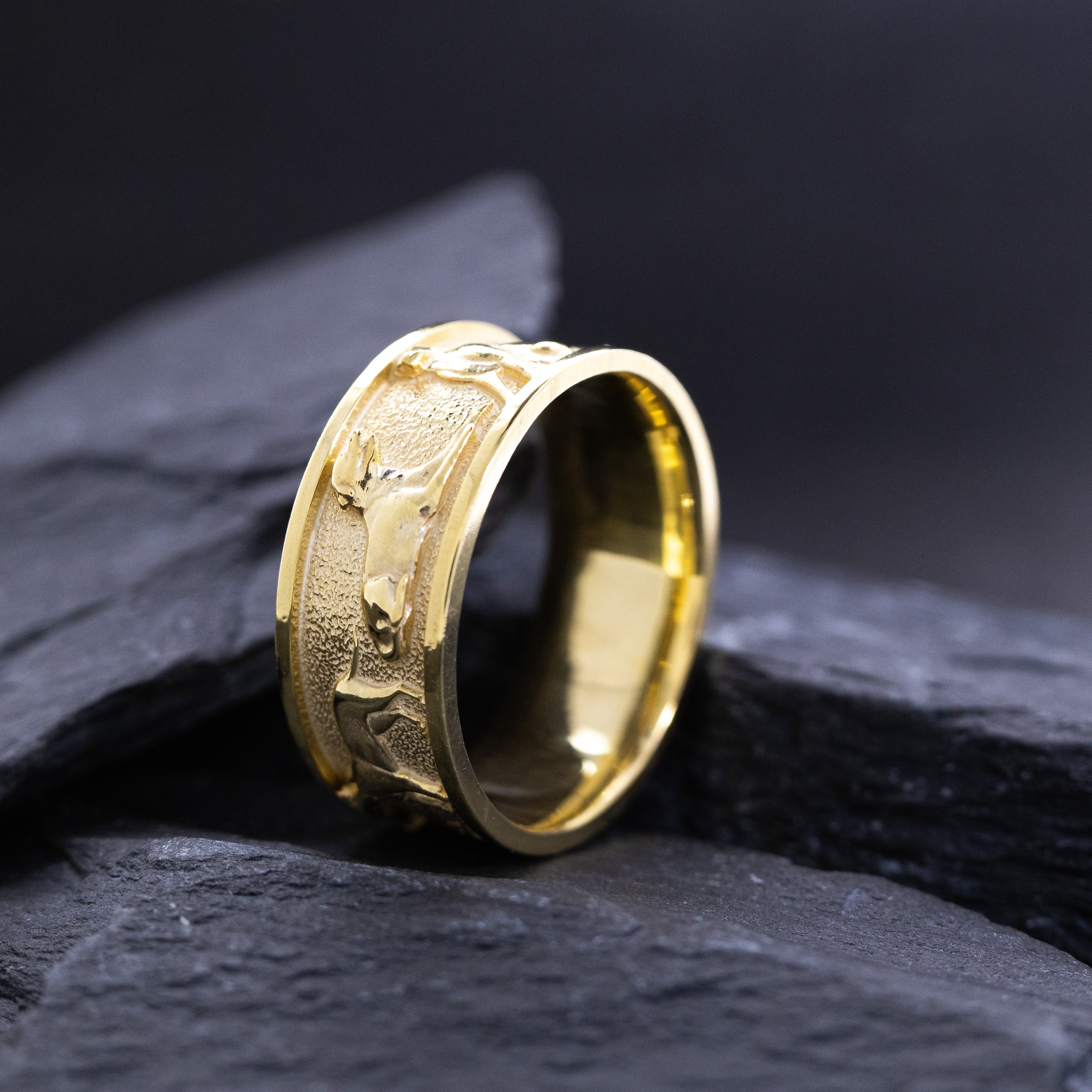 10mm Solid Yellow Gold Band with Labrador Retriever Reliefs