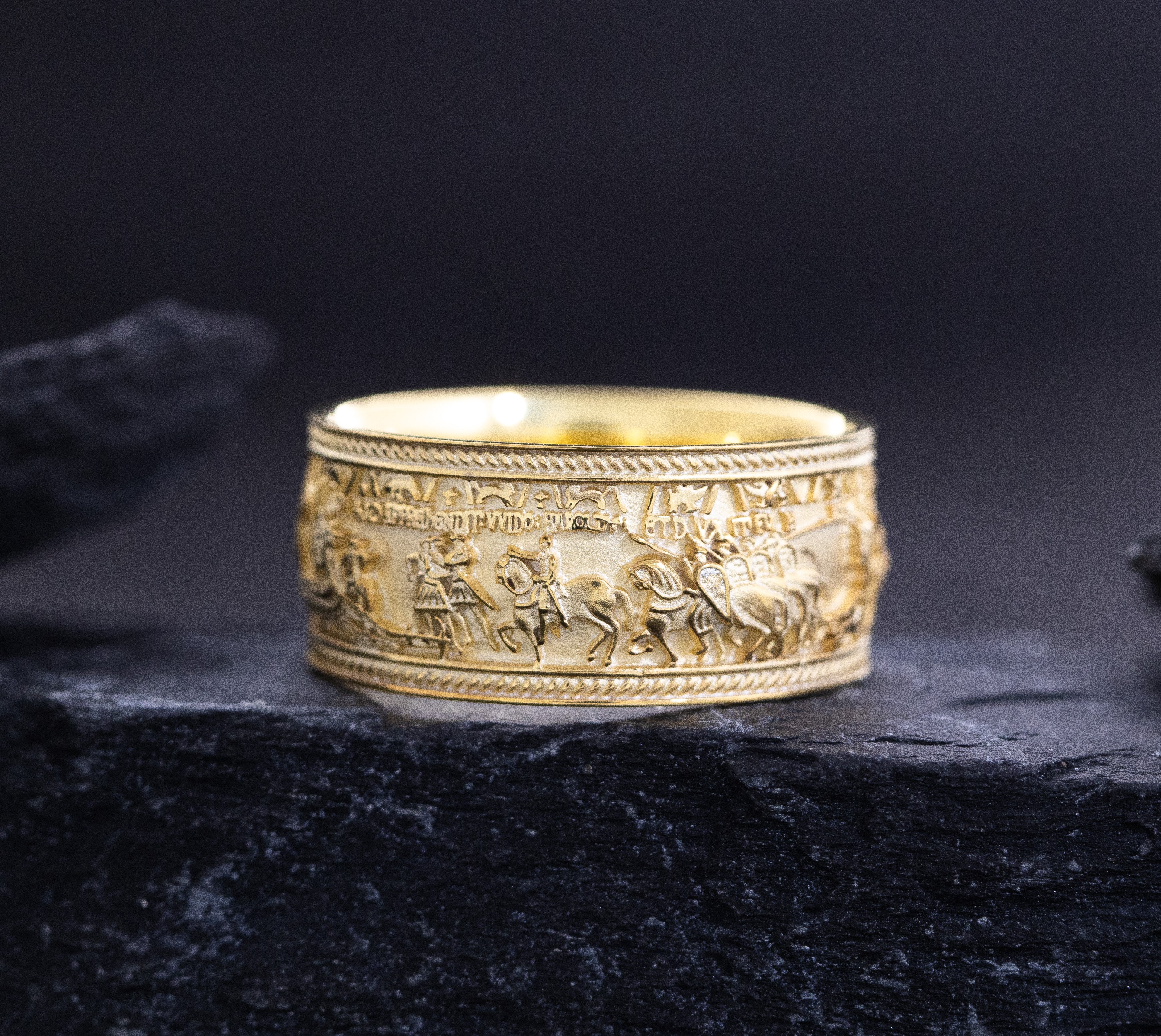 10mm Solid Yellow Gold Band with Bayeux Tapestry Relief