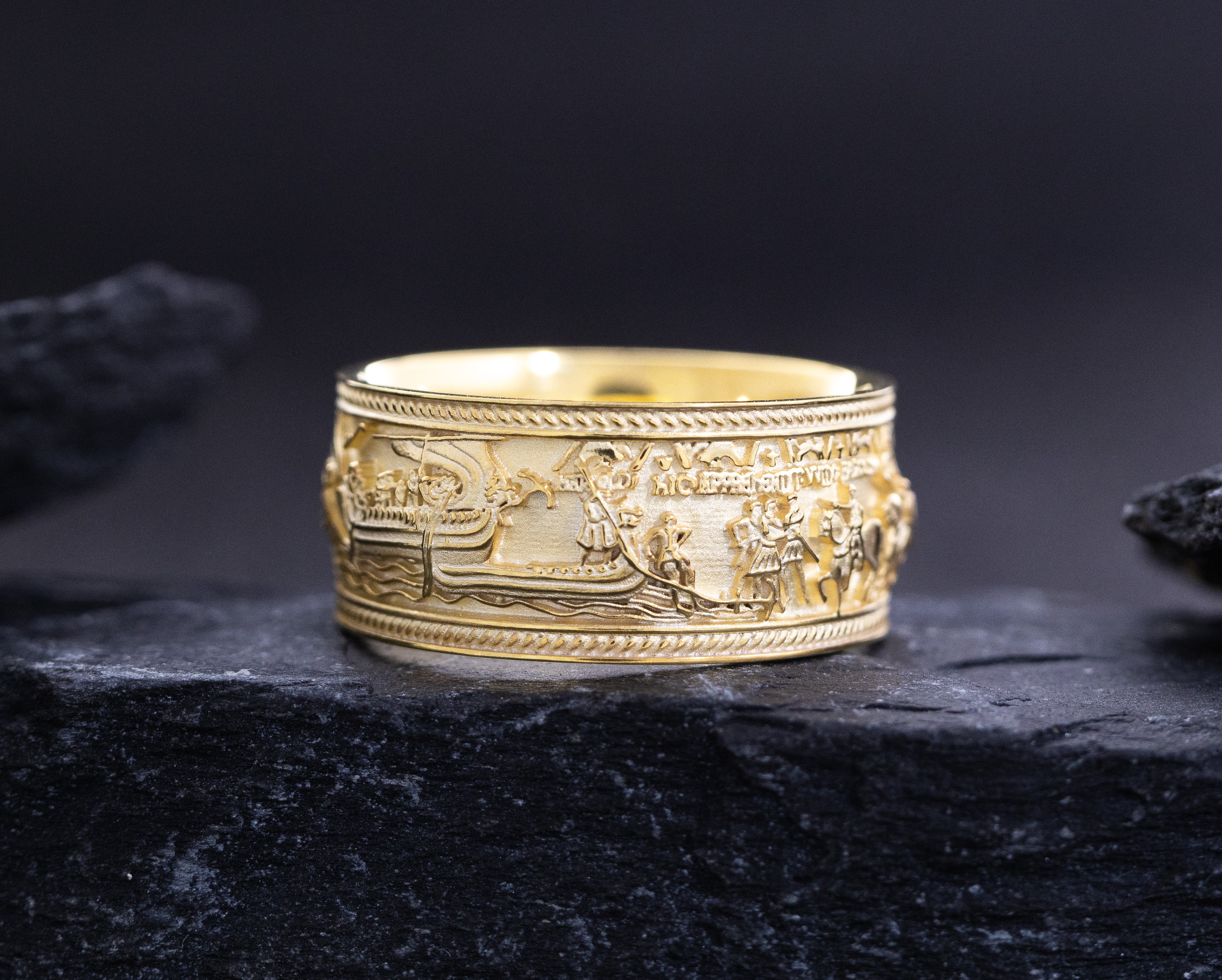 10mm Solid Yellow Gold Band with Bayeux Tapestry Relief
