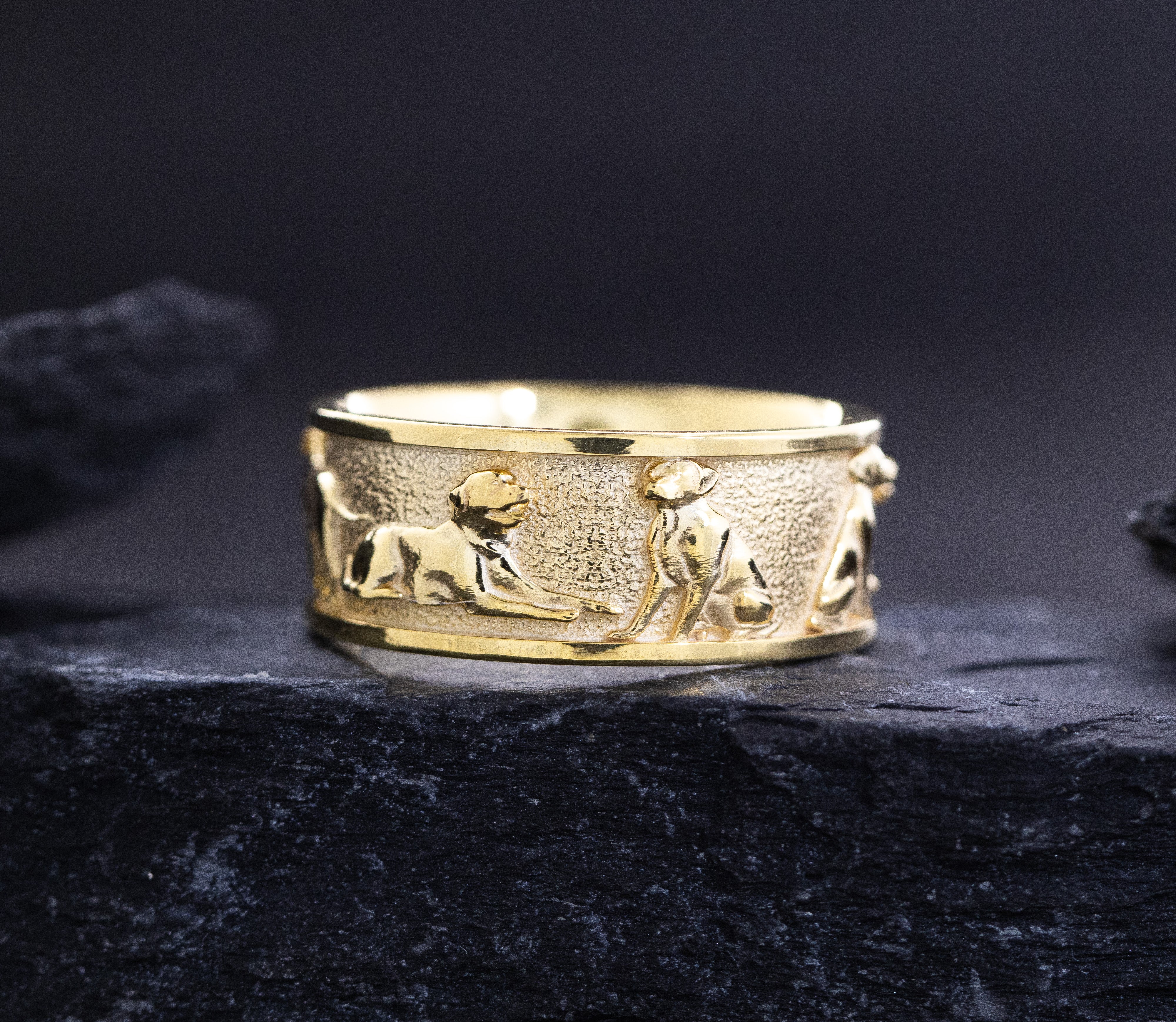 10mm Solid Yellow Gold Band with Labrador Retriever Reliefs
