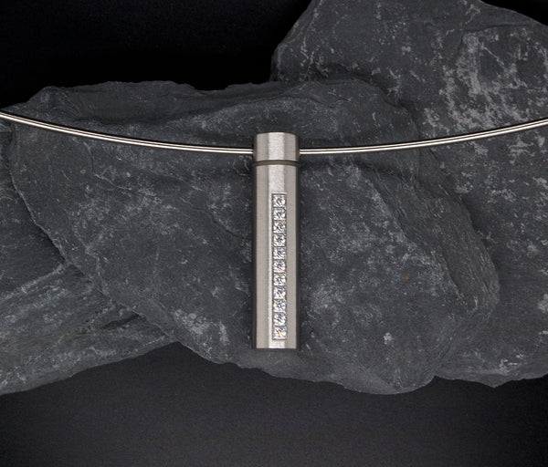 necklace, pendant, stainless steel, diffuser, diffuser pendant, necklace with stones, diamond necklace, alternative diamond stones, cylinder pendant, twist off pendant, diffuser pendant, unisex pendant