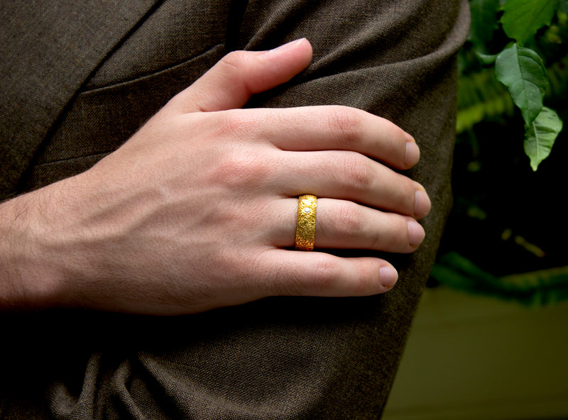 ring, ring on model, ring on hand, mens ring, womens ring, solid gold ring, solid yellow gold ring, solid gold ring with diamond, diamond ring, medieval ring, lion ring, custom ring, engraved ring  