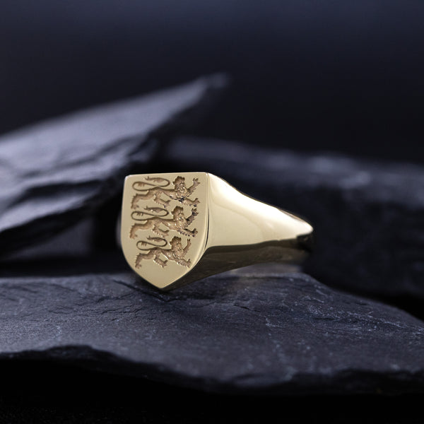 English Coat of Arms Wax Seal Signet Ring, 14k Solid Yellow Gold Ring with Three Heraldic Lions