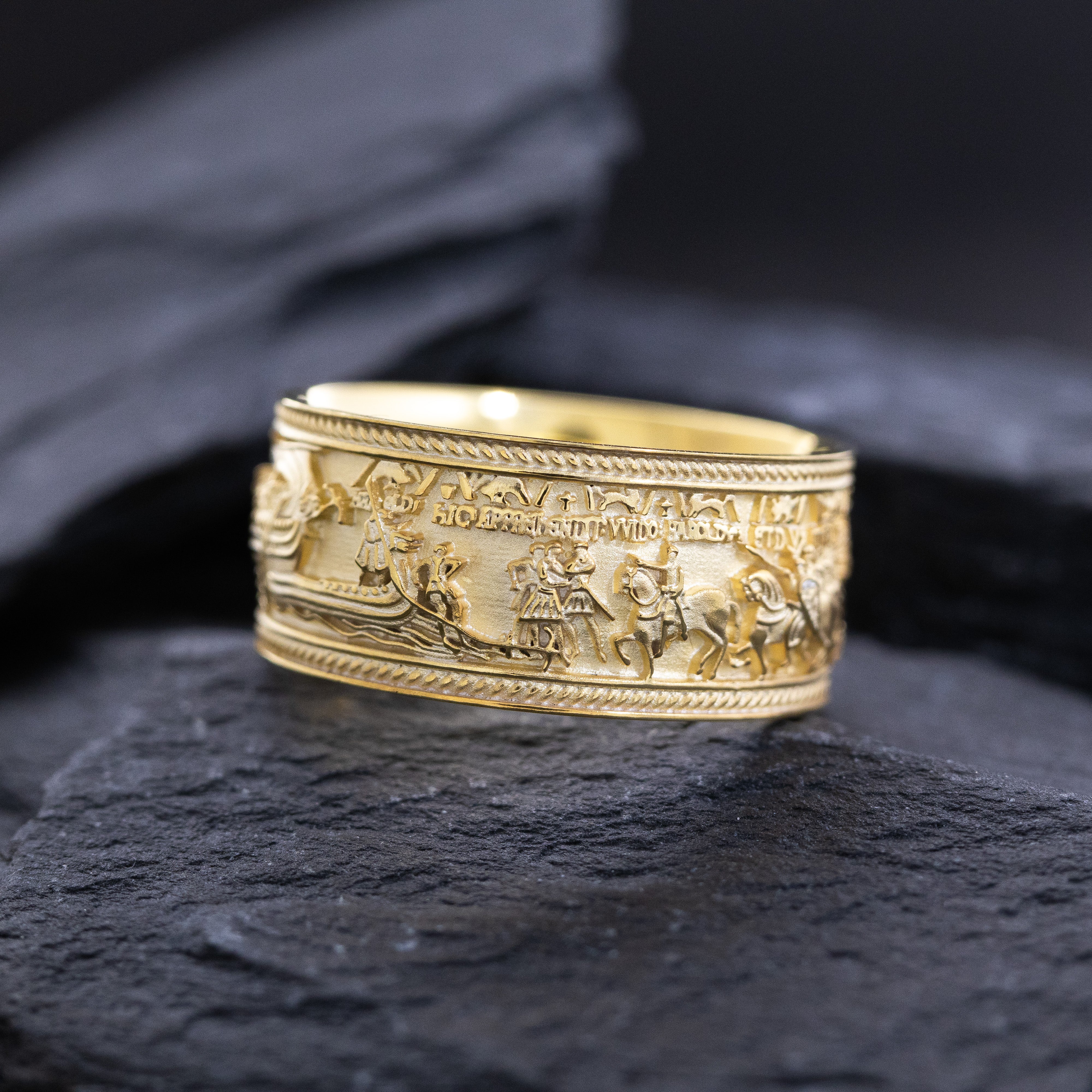 10mm Solid Yellow Gold Band with Bayeux Tapestry Relief