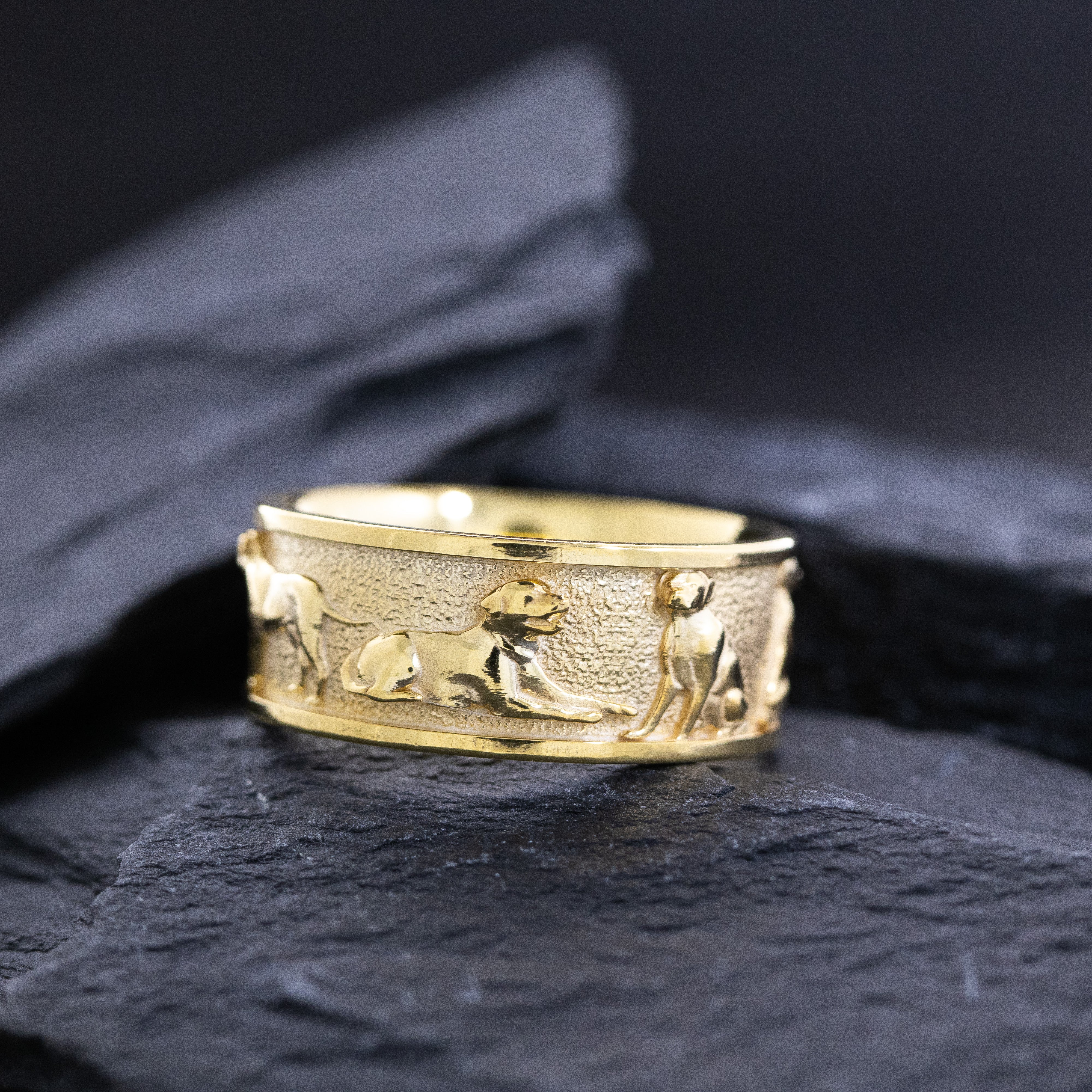 10mm Solid Yellow Gold Band with Labrador Retriever Reliefs