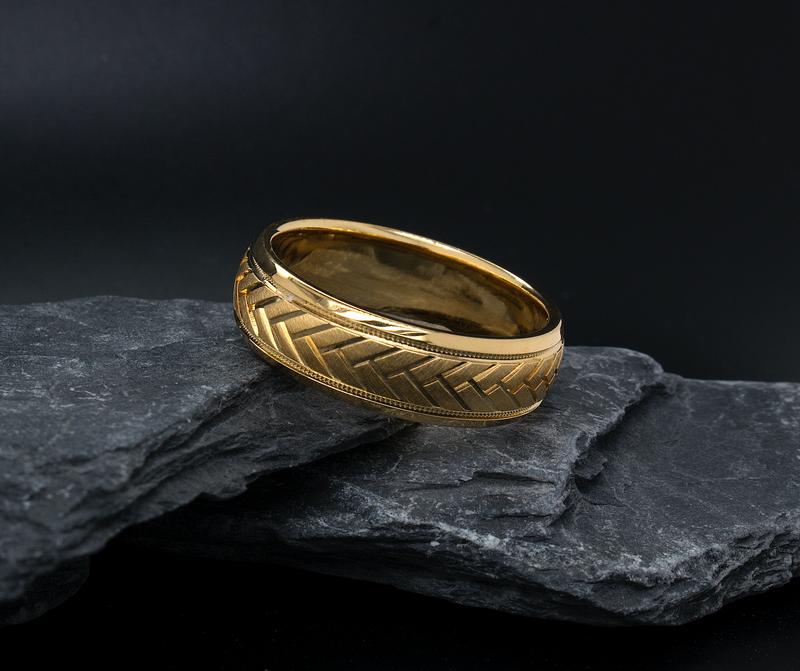 yellow gold ring, mens ring, womens ring, solid gold ring, 8mm ring, dome shaped ring, migrain, engraving, arrow pattern engraving, wedding band, mens wedding band, womens wedding band, ring on rocks